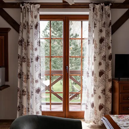 Guest house Stanica Hucul 3*